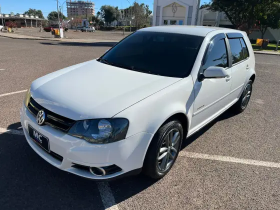 VOLKSWAGEN GOLF 1.6 MI SPORTLINE 8V FLEX 4P MANUAL VOLKSWAGEN GOLF 1.6 MI SPORTLINE 8V FLEX 4P MANUAL