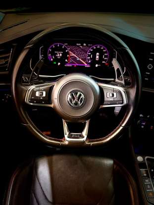 VOLKSWAGEN-JETTA-2021