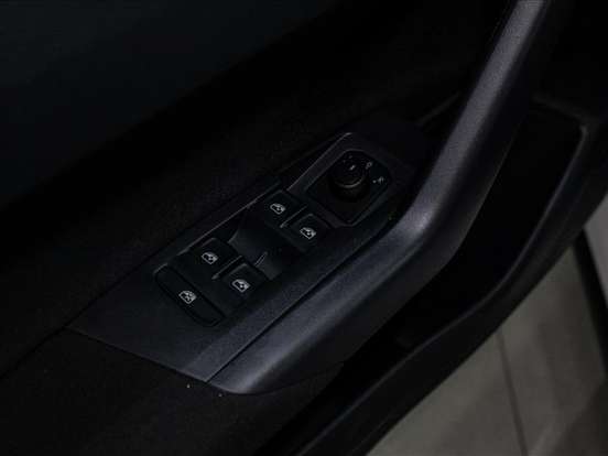 VOLKSWAGEN-NIVUS-1.0 200 TSI TOTAL FLEX COMFORTLINE AUTOMÁTICO VOLKSWAGEN-NIVUS-2026