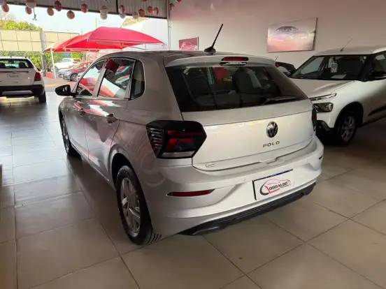 VOLKSWAGEN-POLO-1.0 170 TSI COMFORTLINE AUTOMÁTICO VOLKSWAGEN-POLO-2024