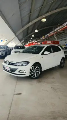 VOLKSWAGEN POLO 1.0 200 TSI HIGHLINE AUTOMÁTICO VOLKSWAGEN POLO 1.0 200 TSI HIGHLINE AUTOMÁTICO