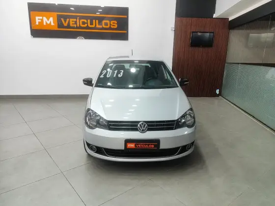 VOLKSWAGEN POLO 1.6 MI SPORTLINE 8V FLEX 4P MANUAL VOLKSWAGEN POLO 1.6 MI SPORTLINE 8V FLEX 4P MANUAL