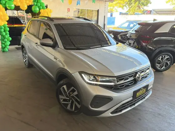 VOLKSWAGEN T-CROSS 1.0 200 TSI TOTAL FLEX COMFORTLINE AUTOMÁTICO VOLKSWAGEN T-CROSS 1.0 200 TSI TOTAL FLEX COMFORTLINE AUTOMÁTICO