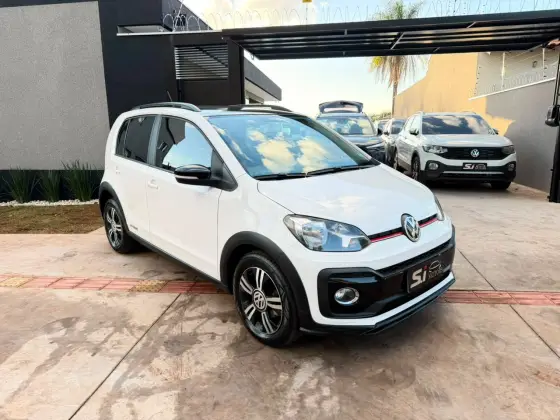 VOLKSWAGEN UP 1.0 170 TSI TOTAL FLEX XTREME 4P MANUAL VOLKSWAGEN UP 1.0 170 TSI TOTAL FLEX XTREME 4P MANUAL