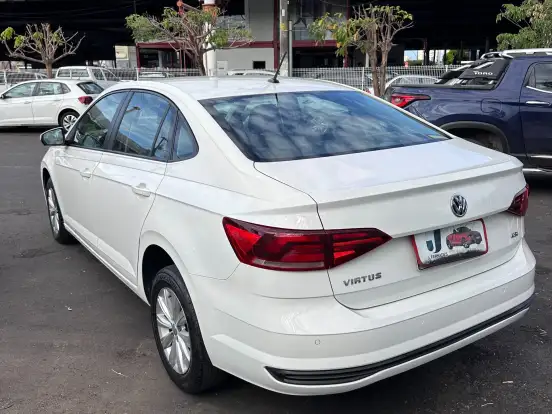 VOLKSWAGEN-VIRTUS-1.6 MSI TOTAL FLEX AUTOMÁTICO VOLKSWAGEN-VIRTUS-2020