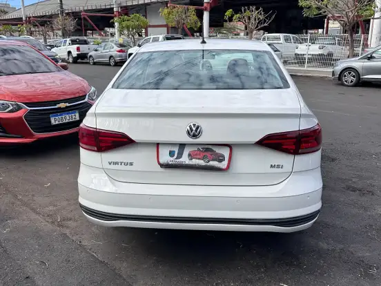 VOLKSWAGEN-VIRTUS-1.6 MSI TOTAL FLEX AUTOMÁTICO VOLKSWAGEN-VIRTUS-2020