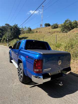 VOLKSWAGEN-AMAROK-2016