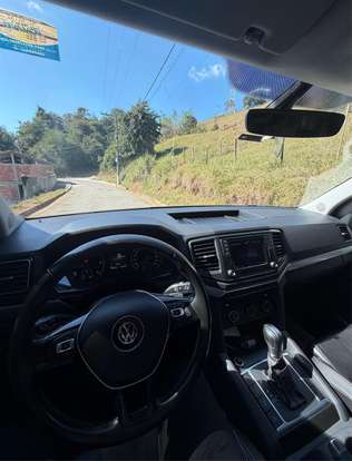 VOLKSWAGEN-AMAROK-2016