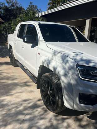 VOLKSWAGEN-AMAROK-2023