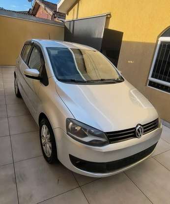 VOLKSWAGEN-FOX-2014