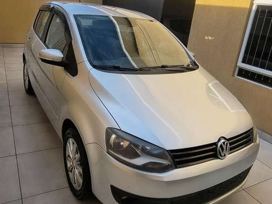 VOLKSWAGEN-FOX-1.0 MI 8V FLEX 4P MANUAL VOLKSWAGEN-FOX-2014