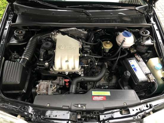 VOLKSWAGEN-GOLF-1997