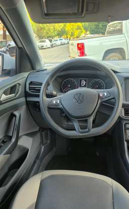 VOLKSWAGEN-T-CROSS-2021