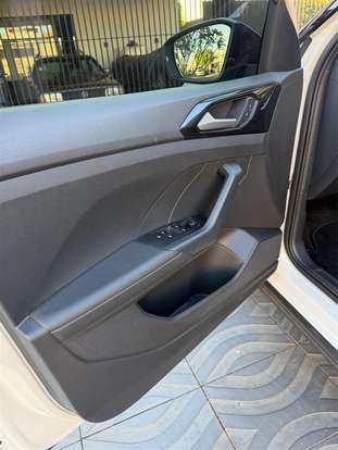 VOLKSWAGEN-T-CROSS-2024