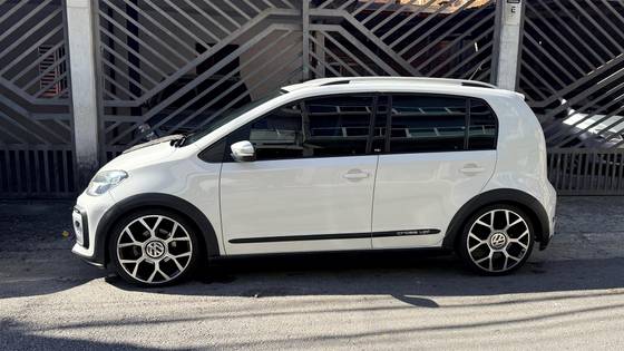 VOLKSWAGEN UP 1.0 TSI PEPPER 12V FLEX 4P MANUAL