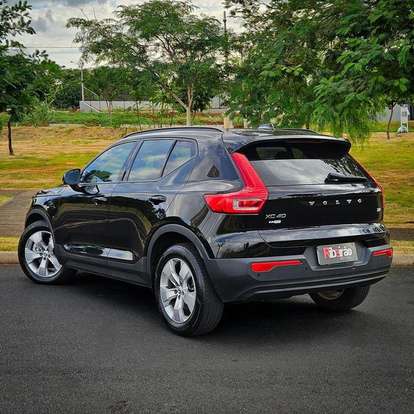 VOLVO-XC40-2.0 T4 GASOLINA GEARTRONIC VOLVO-XC40-2018