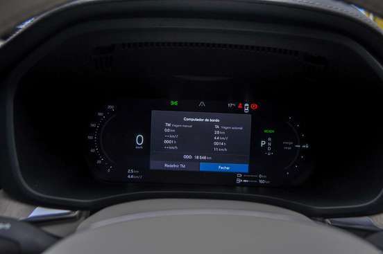 VOLVO-XC60-2023