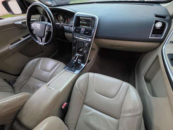 VOLVO-XC60-2.0 T5 DYNAMIC FWD TURBO GASOLINA 4P AUTOMÁTICO VOLVO-XC60-2013