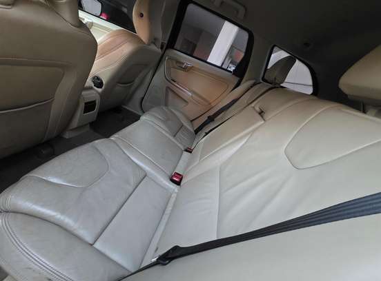 VOLVO-XC60-2013