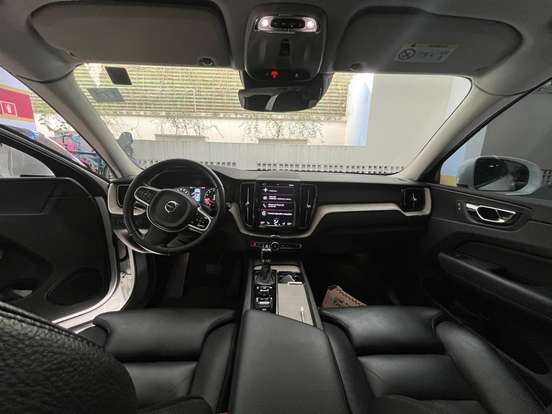 VOLVO-XC60-2.0 T5 GASOLINA INSCRIPTION AWD GEARTRONIC VOLVO-XC60-2018
