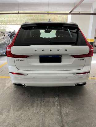 VOLVO-XC60-2018