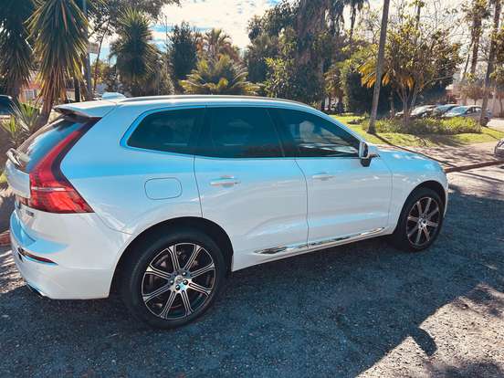 VOLVO-XC60-2019