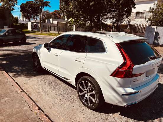 VOLVO-XC60-2019