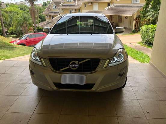 VOLVO-XC60-2011