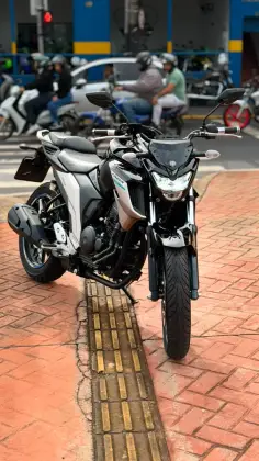 YAMAHA FZ25 FAZER ABS YAMAHA FZ25 FAZER ABS