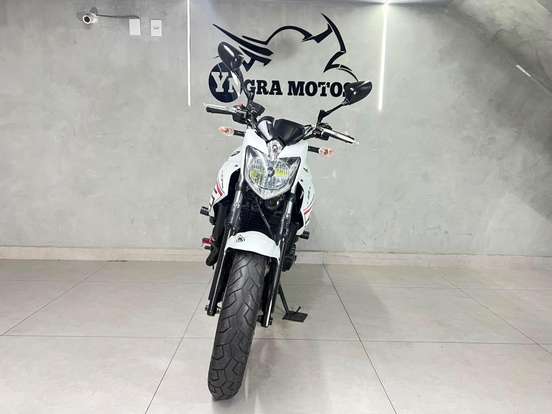 YAMAHA-XJ6 N-2013