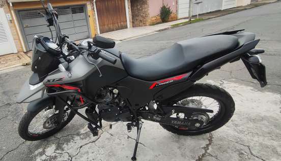 YAMAHA-XTZ 250 LANDER CONNECTED-2025