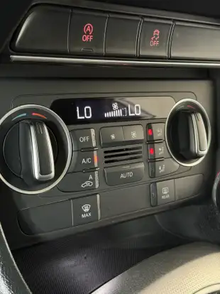 AUDI-Q3-2015