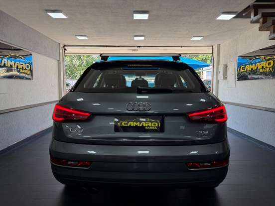 AUDI-Q3-2015