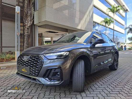 AUDI-Q5-2021