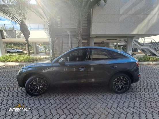 AUDI-Q5-2021