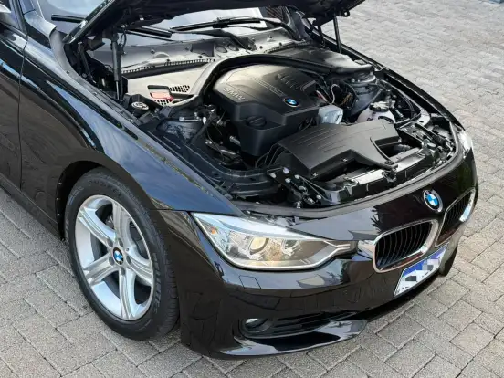 BMW-320i-2014
