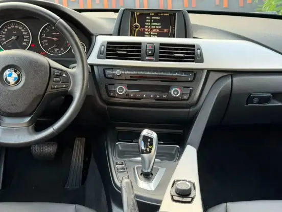 BMW-320i-2014