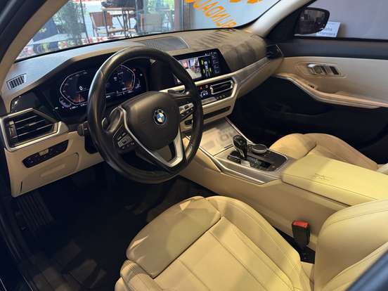 BMW-320i-2.0 16V TURBO GASOLINA SPORT GP AUTOMÁTICO BMW-320i-2019