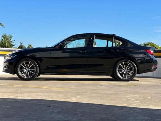 BMW-320i-2.0 16V TURBO GASOLINA SPORT GP AUTOMÁTICO BMW-320i-2020