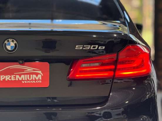BMW-530e-2.0 16V TWINPOWER HÍBRIDO M SPORT AUTOMÁTICO BMW-530e-2019