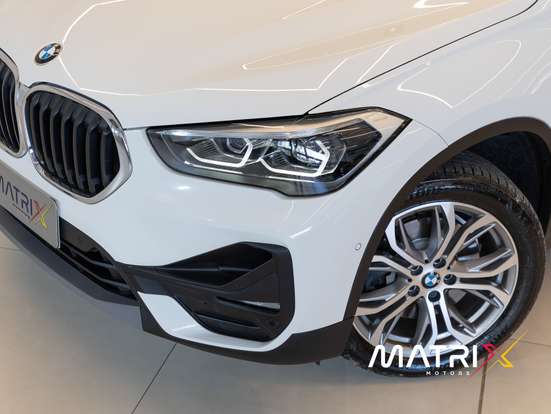 BMW-X1-2.0 16V TURBO ACTIVEFLEX SDRIVE20I X-LINE 4P AUTOMÁTICO BMW-X1-2021