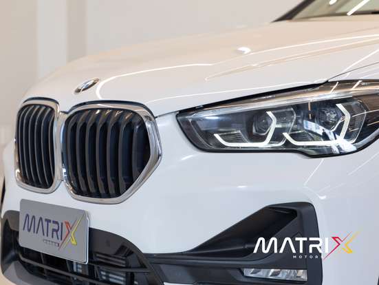 BMW-X1-2.0 16V TURBO ACTIVEFLEX SDRIVE20I X-LINE 4P AUTOMÁTICO BMW-X1-2021