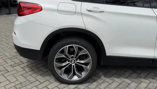 BMW-X4-2015