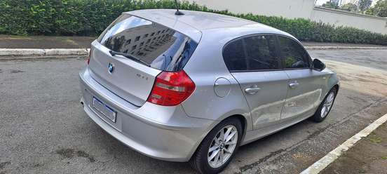BMW-118i-2009