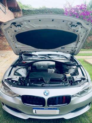 BMW-320i-2014