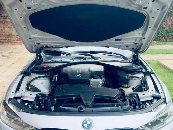 BMW-320i-2.0 16V TURBO ACTIVE FLEX 4P AUTOMÁTICO BMW-320i-2014