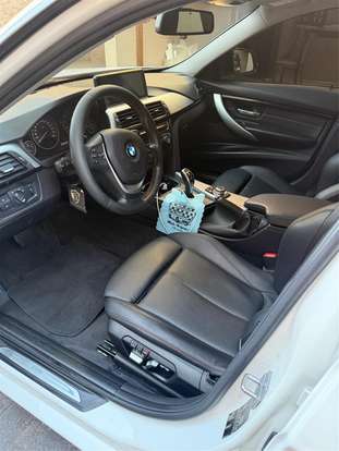 BMW-320i-2016