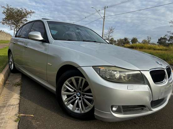 BMW-320i-2009