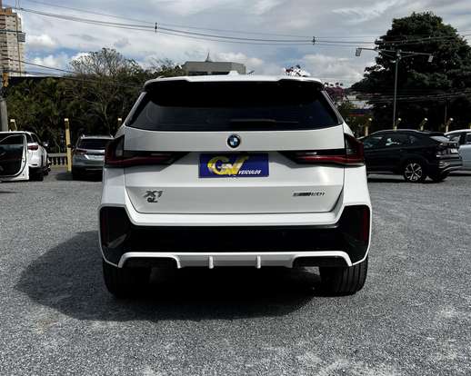 BMW-X1-2024
