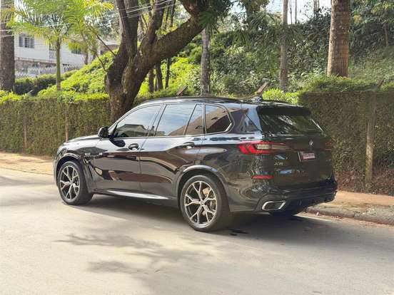 BMW-X5-3.0 I6 TURBO HÍBRIDO XDRIVE45E M SPORT AUTOMÁTICO BMW-X5-2021